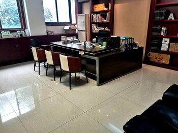 總經(jīng)理辦公室_公司環(huán)境_湖北新干線(xiàn)廣告有限公司